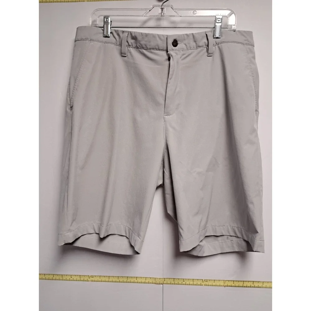Mens Adidas Golf Pants‎ Size 36. Light Gray. Small Marks On Back. See Pics